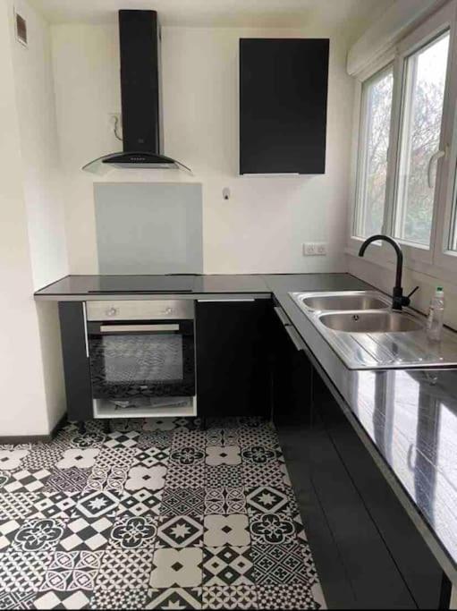 Appartement Ping-Pong Proche Gare Gagny Dış mekan fotoğraf