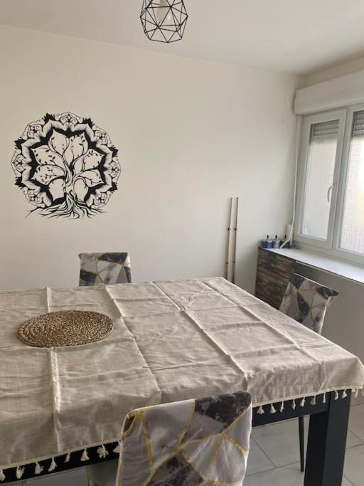 Appartement Ping-Pong Proche Gare Gagny Dış mekan fotoğraf